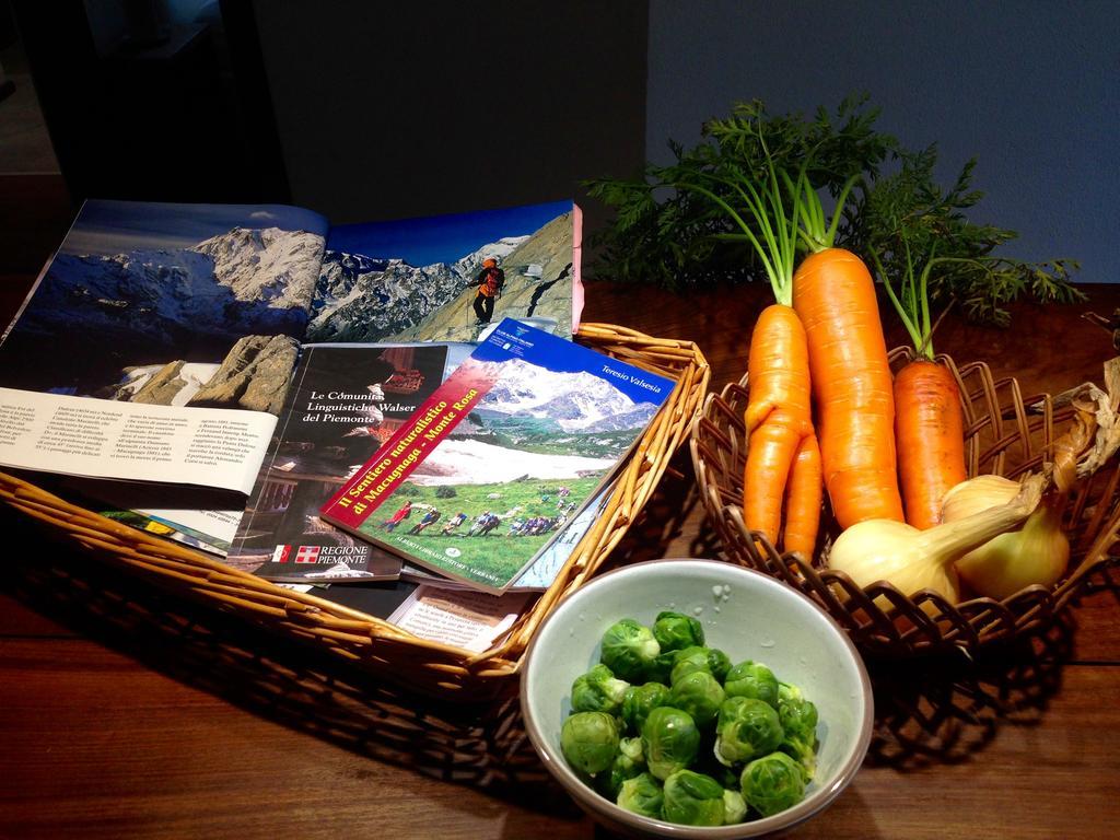 Appartamento Casa Weisstor Con Patio, Giardino E Orti Vista Monte Rosa Macugnaga Bagian luar foto